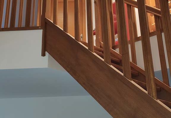 cage-escalier-parement-et-escalier-checy-5